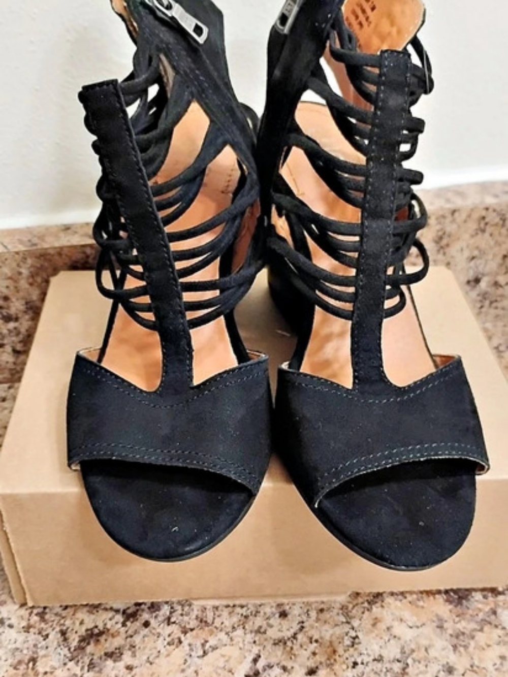 LUCAA LANE Amber Black Leather Heels US 7.5